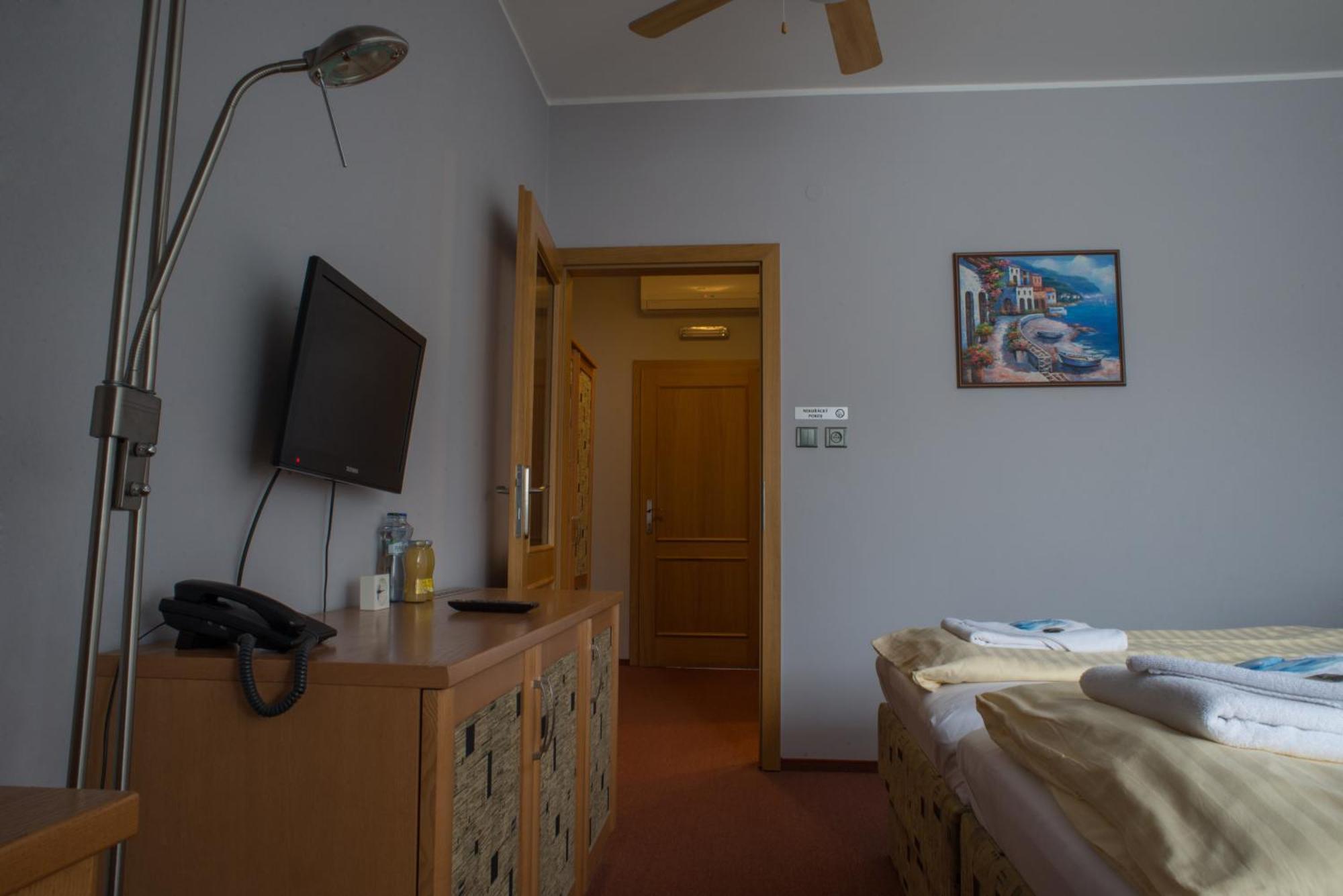 Hotel U Crliku Tetčice Pokój zdjęcie